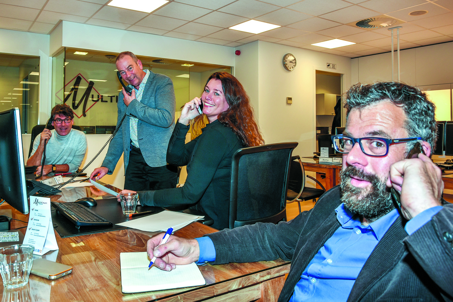 Het belteam van de Zaanse Uitdaging, dat woensdag 28 november de aftrap van het traject gaf. V.l.n.r. Ron Kistenmaker, Nico van Braam, Cynthia Elmers en Bas Husslage. (Foto: Fred Wolf)