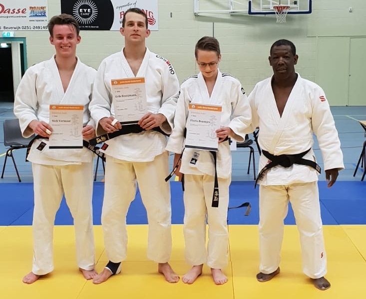 Zwarte band voor judoka’s Toradoshi