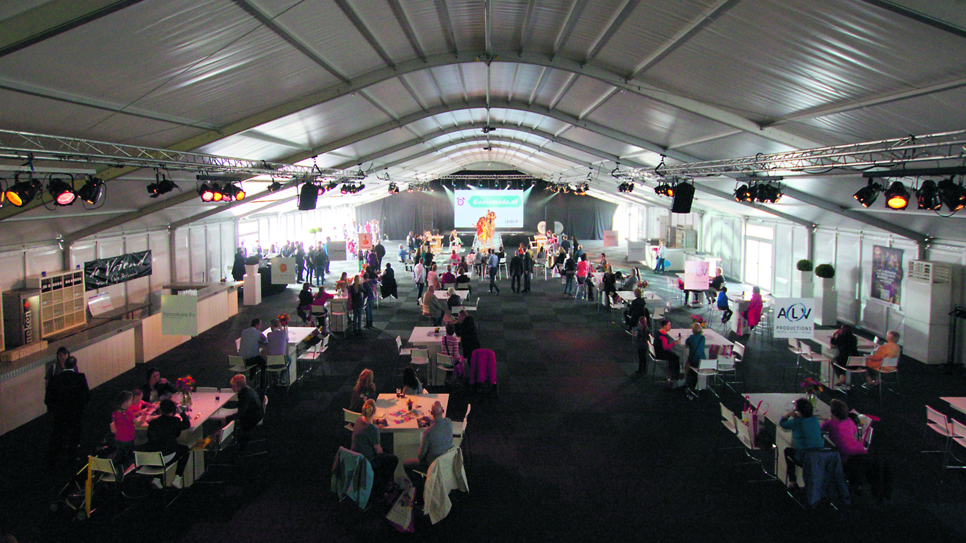 Deze tent komt prominent op de Koemarkt te staan. Er is nog beperkt plaats. De rest van de stad is 100% vol met deelnemende bedrijven. (Foto: aangeleverd)