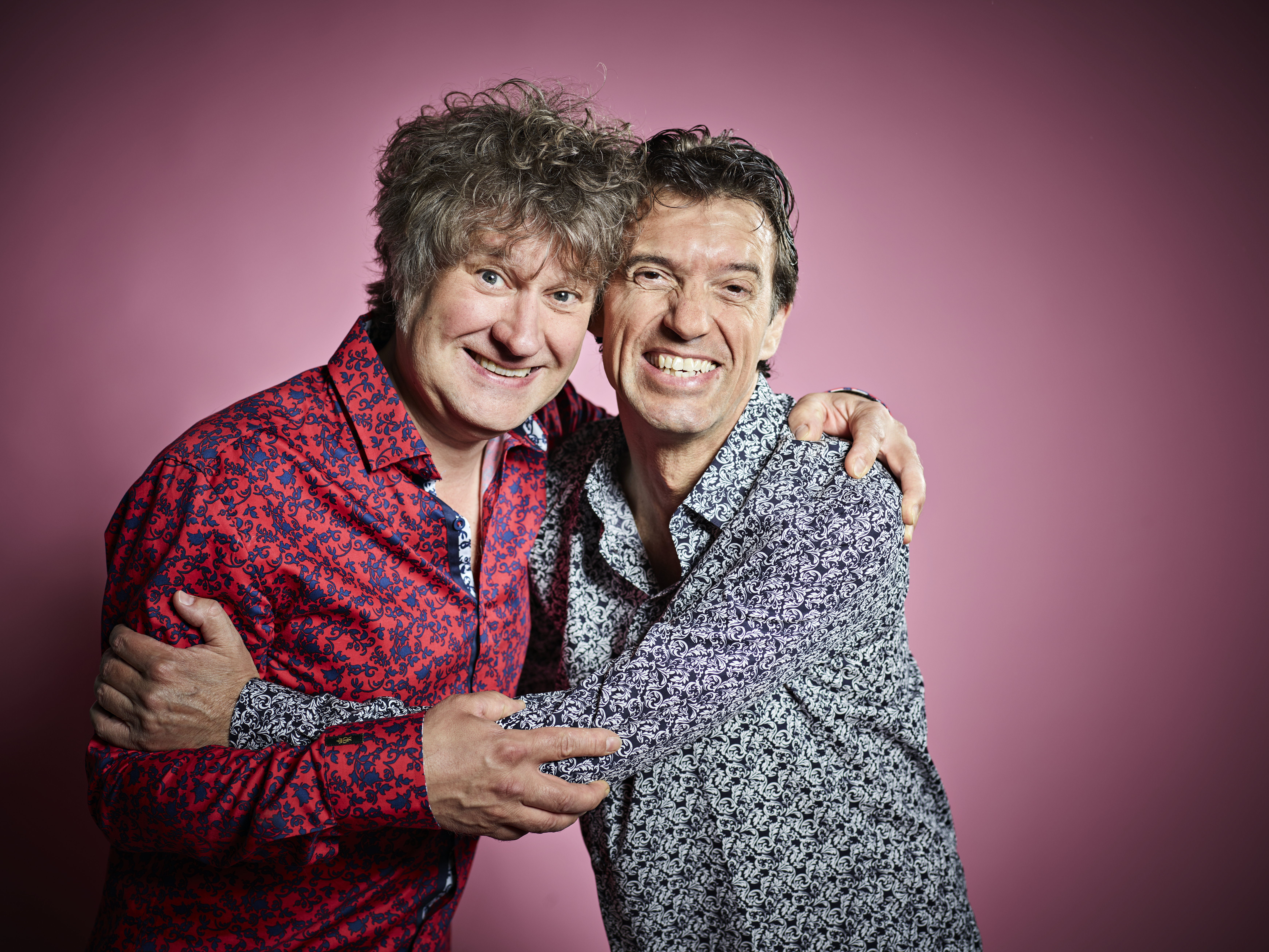 Eric Vloeimans en Juan Pablo Dobal spelen hun programma Viento Zonda in de theaterkerk in Wadway. (Foto: Merlijn Doomernik)