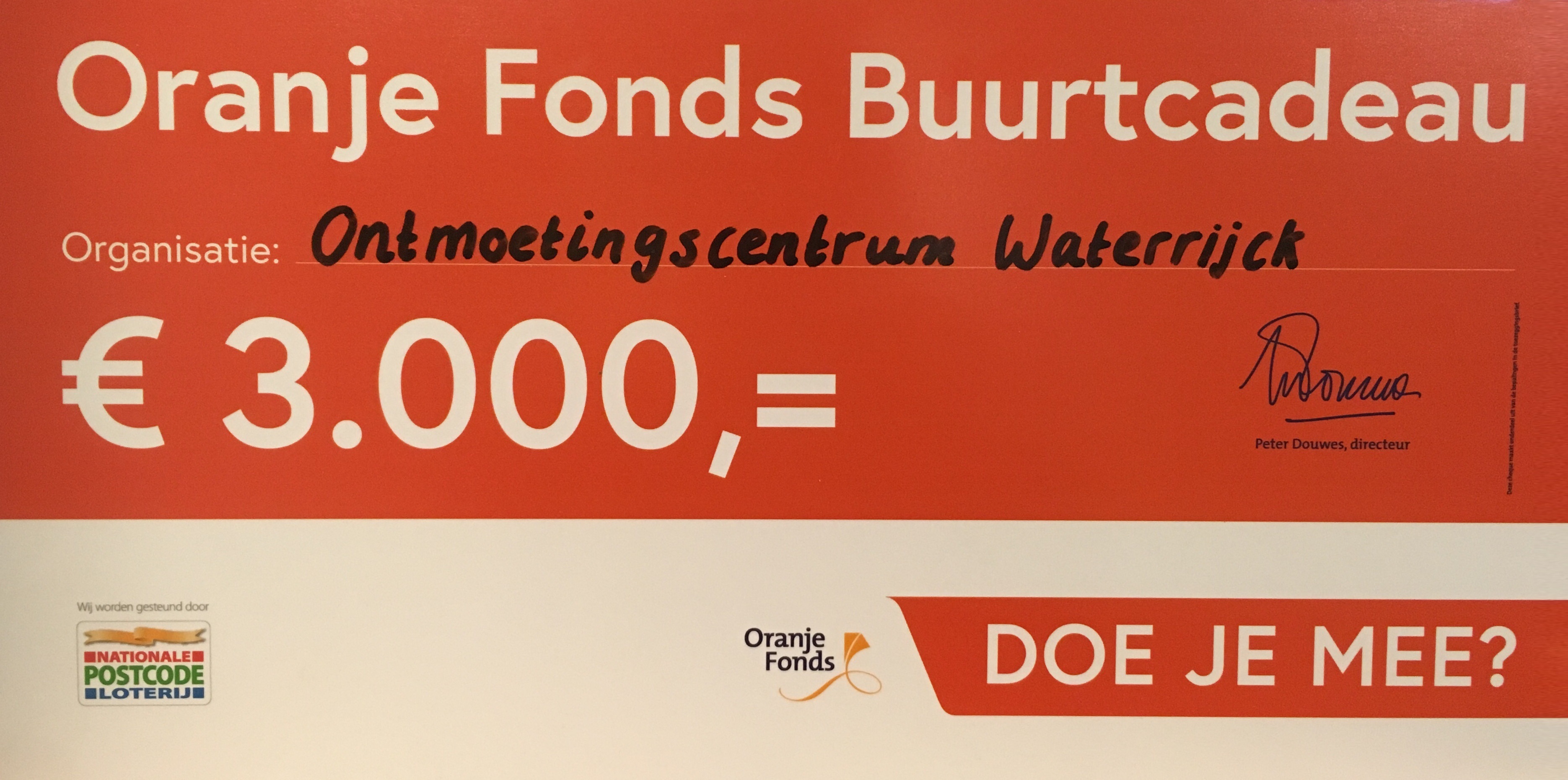 Drieduizend euro voor ontmoetingscentrum Waterrijck<br /><span class="chapeau">Buurtcadeau van Oranje Fonds uitgereikt</span>