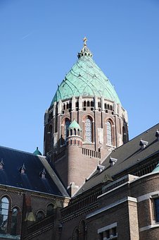 Bisschop Punt draagt na ruim 20 jaar de eindverantwoordelijkheid van zijn bisdom over aan Mgr. dr. Jan Hendriks. ( Foto: Pixabay)