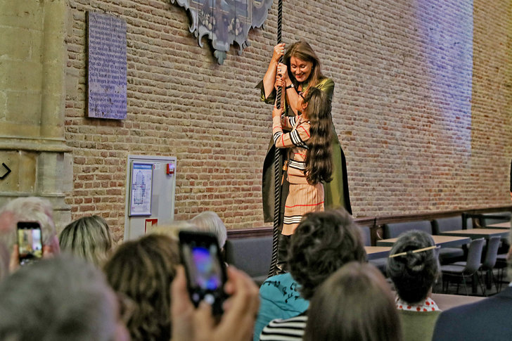 Grote Raam Schittert In Grote Kerk Al Het Nieuws Uit Alkmaar