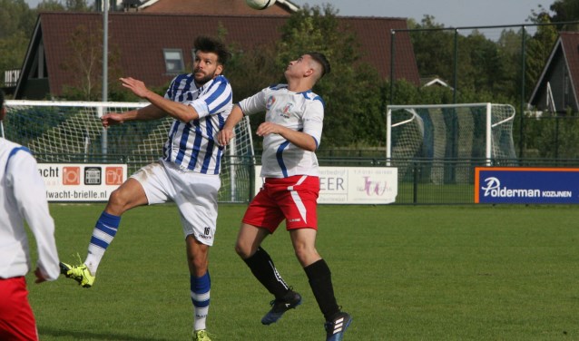Mike Timmer werd matchwinnaar voor Zwartewaal in de uitbeurt bij Spartaan '20. Archieffoto: Wil van Balen.