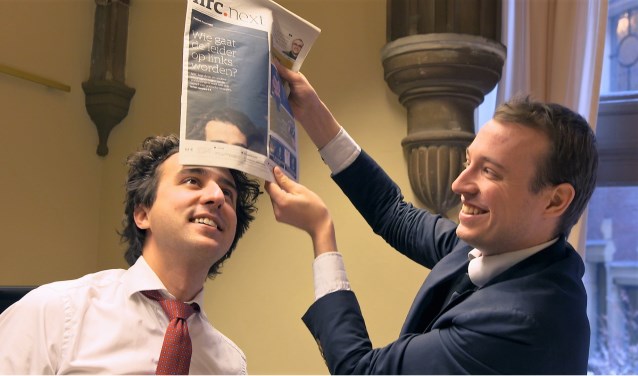 Filmmaker Joey besluit een documentaire te maken over Jesse en laat de camera een jaar lang achter de schermen doordraaien.