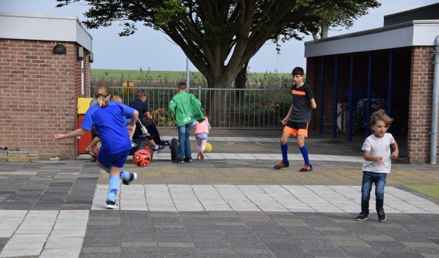 Den Bommel is heel goed op weg en ontving daarom deze week het officiële Jenaplan school logo.