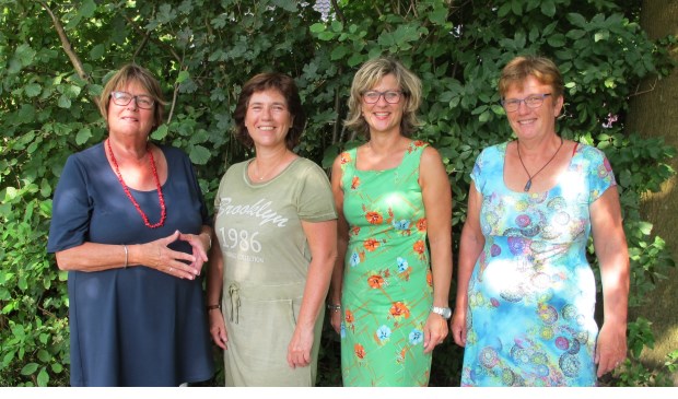 Dames van de raad: van links naar rechts: Addy Rijerkerk, Petra 't Hoen, Ada Grootenboer en Tea Both.