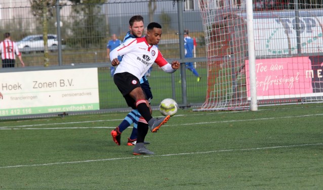 Stevie Soares maakte een invalbeurt vol dreiging en assisteerde bij de 2-1 van Claudio Santos Silva. * Foto: Wil van Balen.