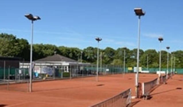Het tennispark van TV Menheerse was afgelopen week het decor van het traditionele veteranentoernooi.