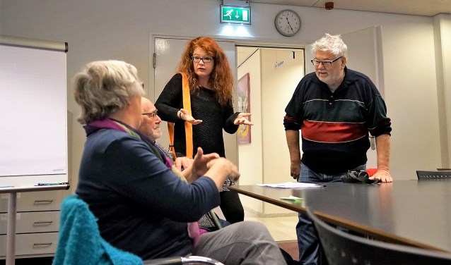 Het echtpaar Schutte, initiatiefneemster Heidi van Noort en Leo Blok