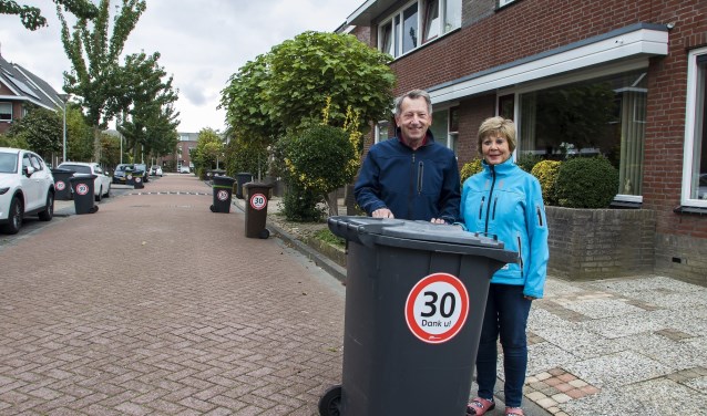 De bewoners van deze straat zijn hardrijders meer dan zat