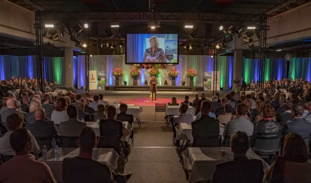 Ook de interactieve kaart innovaties Westland werd gepresenteerd. Wethouder Zwinkels: "De innovatiekracht in onze sector en de ontwikkelingen die daarbij horen, mogen gezien worden, letterlijk en figuurlijk."