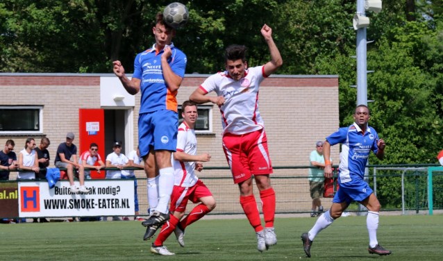 Zuidland verloor zaterdag in en tegen Hellevoetsluis. De ploeg wil graag als derde eindigen.