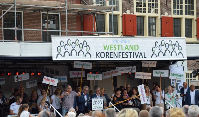 Het Westland Korenfestival heeft altijd een hoog meezinggehalte en dosis amusement.