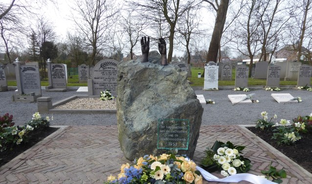 Archieffoto herdenkingsmonument Nieuwe-Tonge