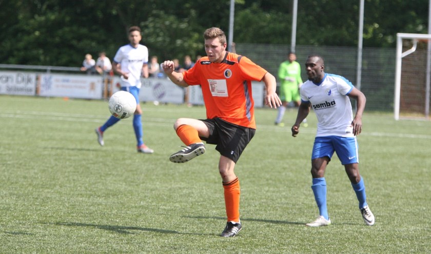 Sven Groenenboom scoorde weer drie keer voor Rockanje. (Archieffoto: Wil van Balen).