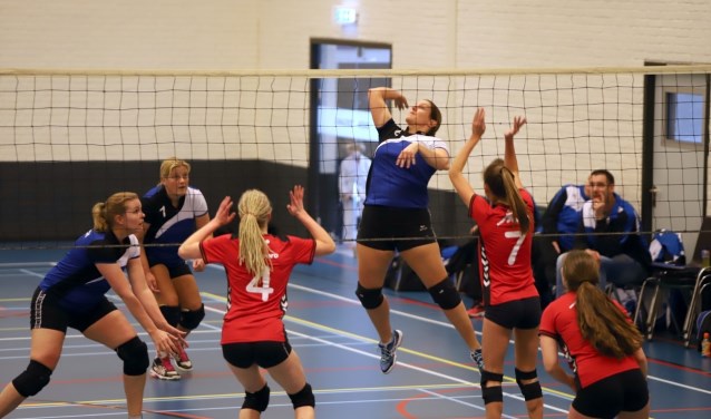 De dames van Bernisse hadden zaterdag geen kind aan het Rozenburgse Vovero. Het werd 4-0.
