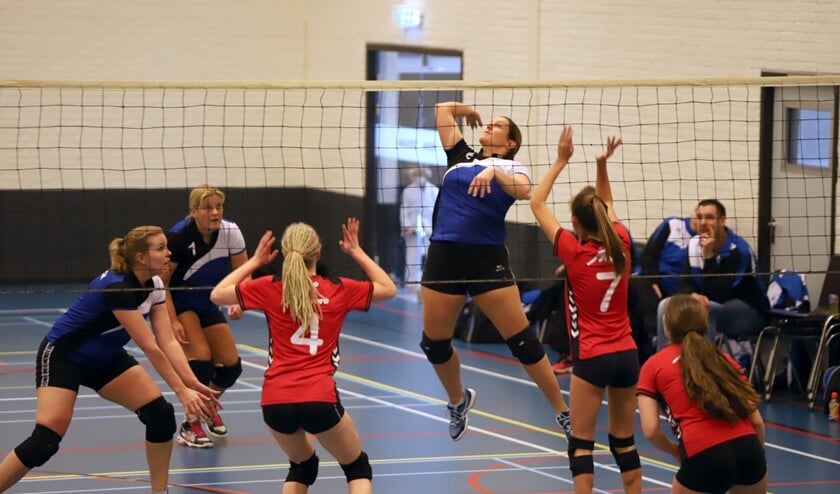 De dames van Bernisse hadden zaterdag geen kind aan het Rozenburgse Vovero. Het werd 4-0.