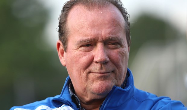 Peter de Haan stopt als trainer.