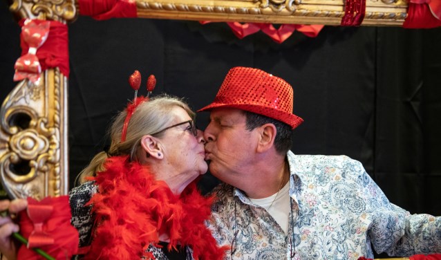 Liefde voor elkaar op deze super gezellige Valentijnsdag (Foto: Jos Uijtdehaage)