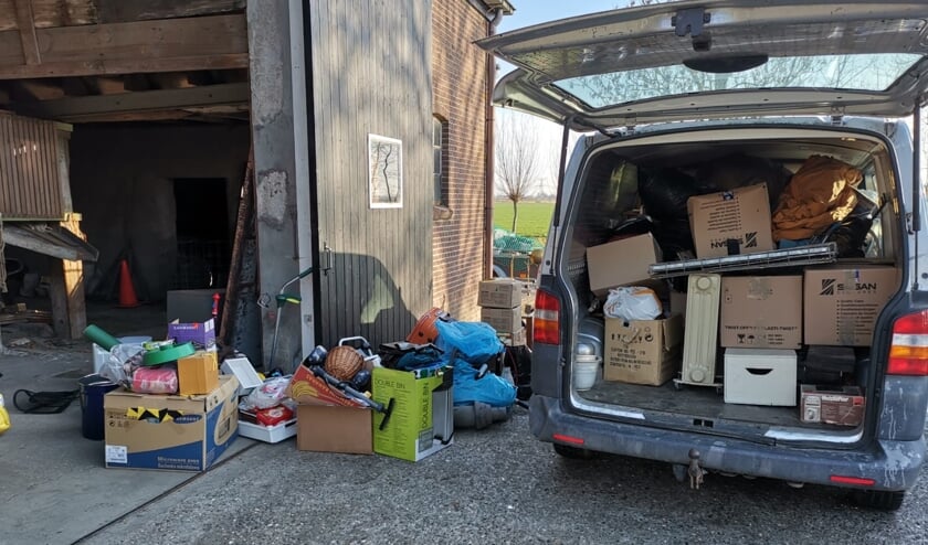 Eens in de twee weken vinden de ophaaldagen plaats en worden alle spullen direct gesorteerd