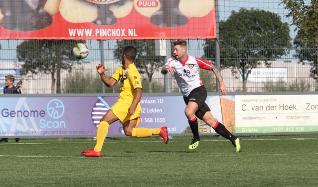 Michael van Dommelen scoorde drie keer voor Brielle in de uitwedstrijd bij Heinenoord. (Archieffoto: Wil van Balen).