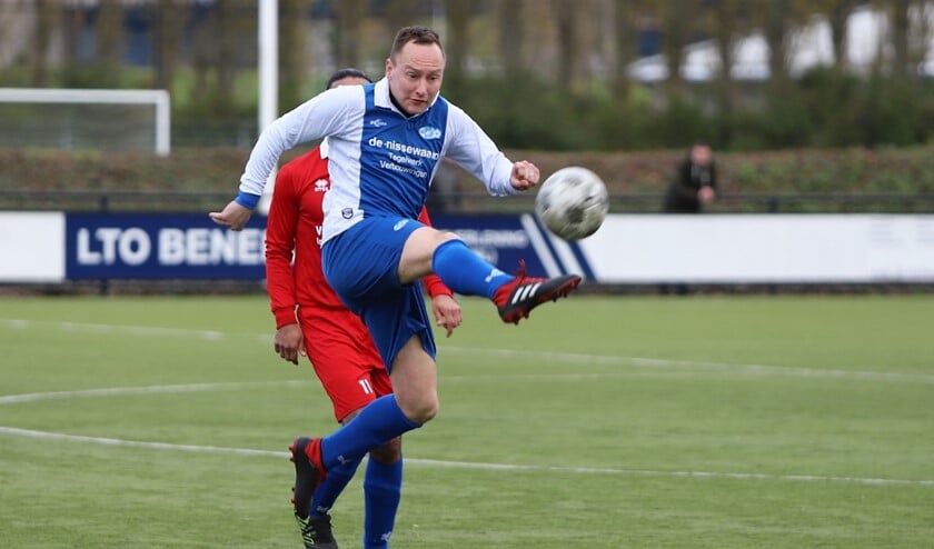 SCO'63 won zaterdag op sportpark Oostbroek van Zinkwegse Boys. Het werd 4-1 voor de Spijkenissers.