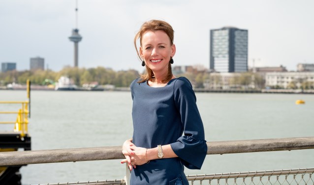 Caroline Nagtegaal in haar woonplaats Rotterdam.