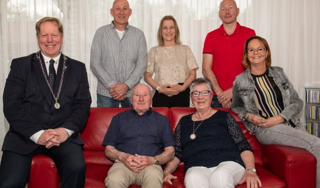 Het echtpaar Schruijer-Kerhof uit Oostvoorne was afgelopen maandag 55 jaar getrouwd. (Foto: Jos Uijtdehaage)