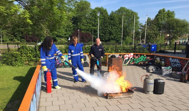 In de workshops en in subgroepen van drie, gingen de leerlingen vooral zelf aan de slag