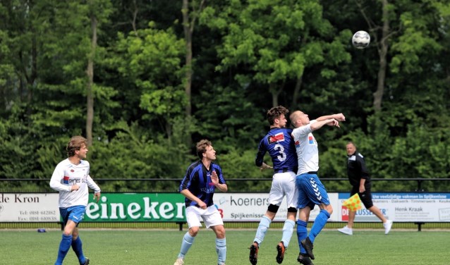 SC Botlek bewees zich op de ranglijst een slechte dienst, door met 2-3 van Vierpolders te verliezen.