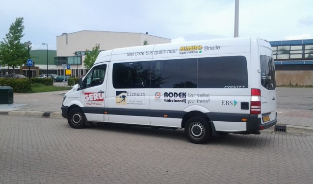 De buurtbus brengt u graag naar de bibliotheek in DukdalfBres