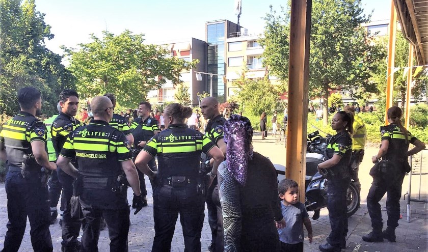 Op advies van de politie werd De Waterman ontruimd.