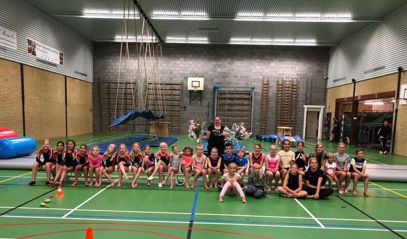 Gymnastiekclub RTC uit Rockanje nam op passende wijze afscheid van 'juf 'Sanne'.