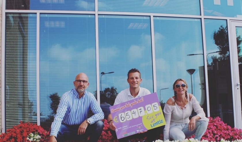 Richard Ammerlaan (Tour for Life), Lennard van Gilst (sportdocent Lentiz | Dalton) en Esther van der Arend (Team Westland).