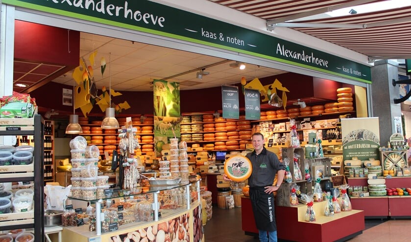Met 100 soorten kaas is er altijd wel een kaas naar uw smaak bij de Alexanderhoeve