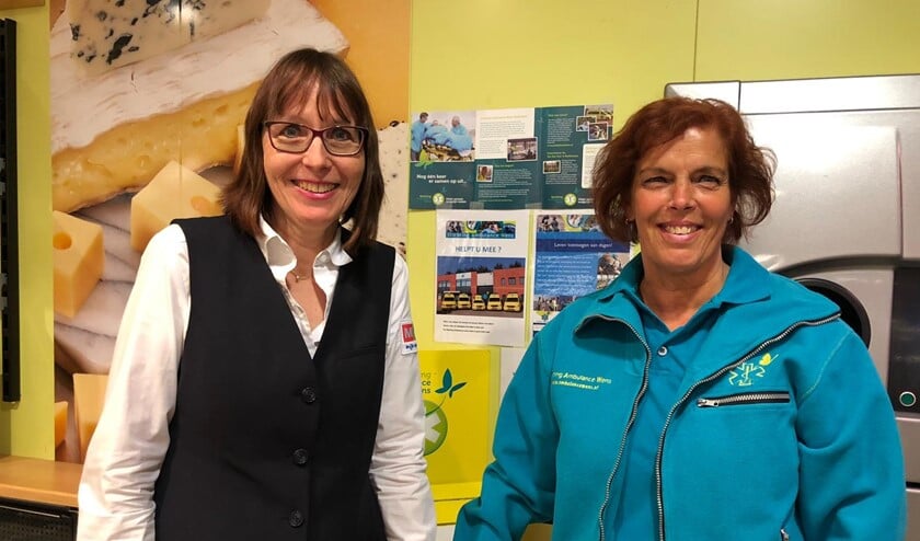 Ingrid bedrijfsleidster MCD en verpleegkundige Xandra hopen op heel veel bonnetjes en spontane schenkingen voor het goede doel