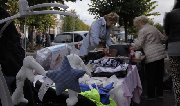 De inwoners van Ossendrecht openden hun garagedeuren.