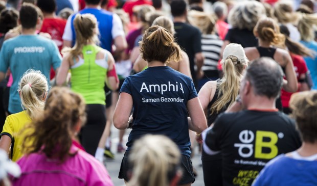 BREDA Amgen Singelloop 2017Amphia lopers in actie