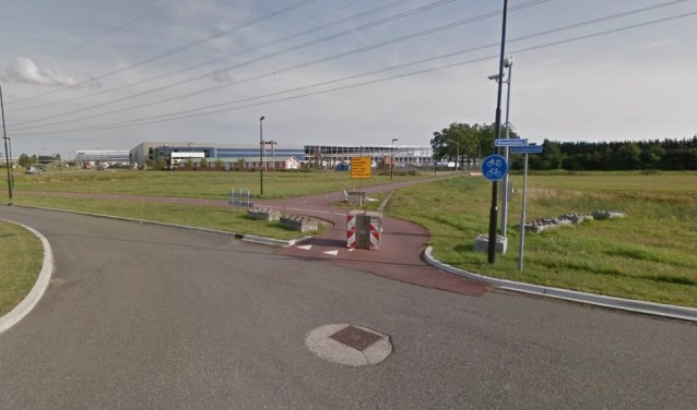 Lidl kreeg toestemming voor de aanleg voor een ontsluitingsweg tussen de Gastelseweg en Blauwhekken. FOTO GOOGLE MAPS