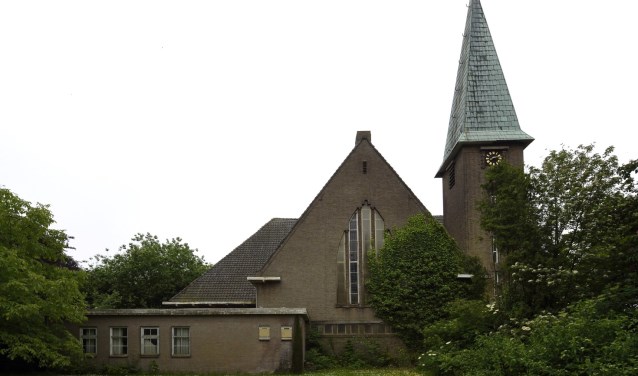 Het kerkgebouw aan de Bathseweg in Rilland.