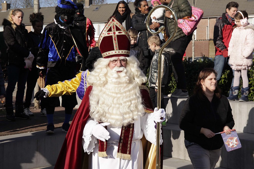 De sint is weer in het land!