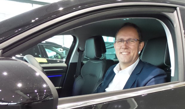 Verkoopleider Johan Slabbekoorn van Auto Indumij Oosterhout.
