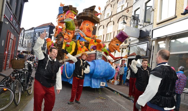 Grote optocht tijdens carnaval 2018