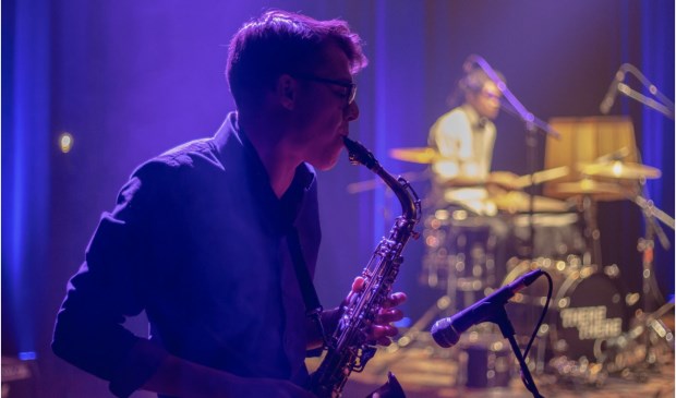 Het eendaagse festival is succesvol verhuisd van Mezz naar de MK2zaal door het vertegenwoordigende muzikale talent een goedbezocht podium te bieden.