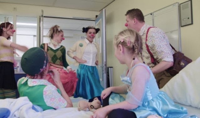 De vijfjarige Emma moest voor controle naar het ziekenhuis