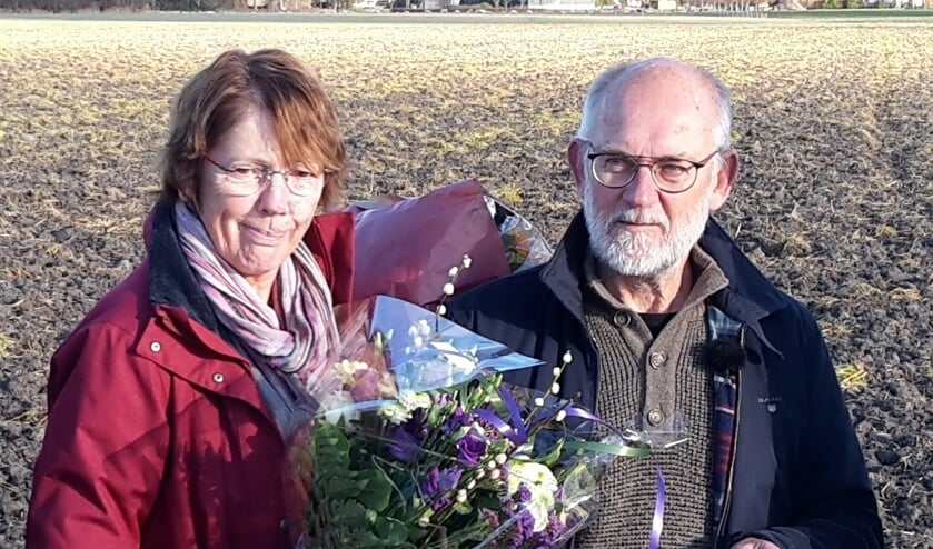 Wim Roose en zijn echtgenote met de Gouden Jirizaag.