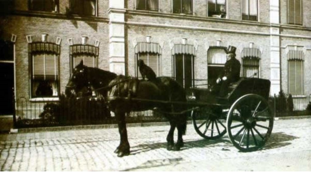 Postbesteller 19e eeuw. FOTO RINIE MAAS