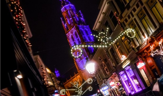 Breda is sfeervol verlicht in de decembermaand.