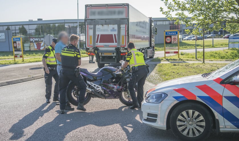 Motorrijder Gewond Na Aanrijding Met Vrachtwagen